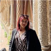 Sono una studentessa universitaria con il diploma di Biotecnologie sanitarie, offro ripetizioni a bambini e ragazzi di elementari e medie per aiuto studio/compiti e sono appassionata di inglese ma sono disponibile per qualsiasi materia.